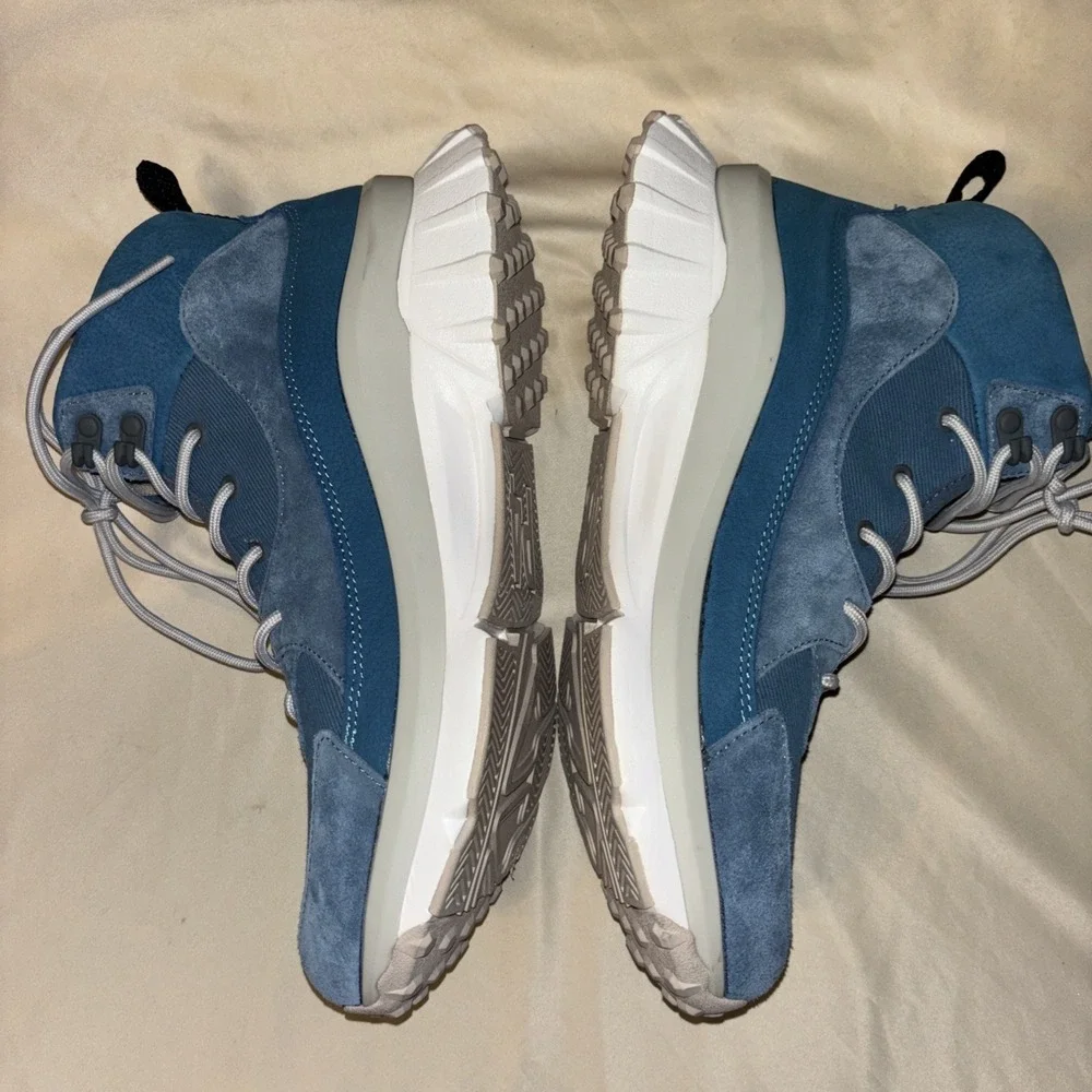 New $298 P448 Hi-top Viking Sneakers 41 Men 9 Women 10.5 / 11 Blue Sand Leather